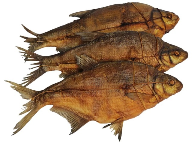 Лещ горячего копчения на развес кг