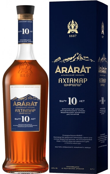 Коньяк Арарат "Ахтамар", в подарочной коробке, 0.7 л