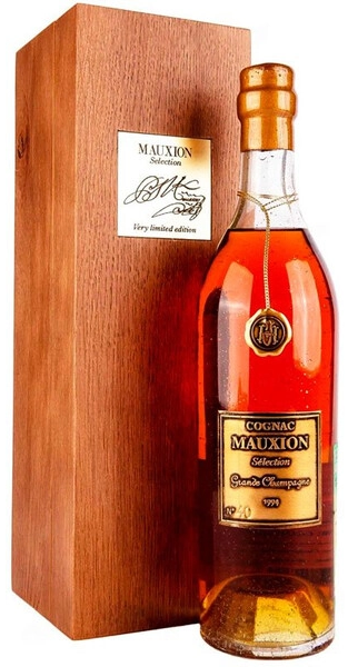 Коньяк "Mauxion Selection" Grande Champagne AOC, 1994, wooden box, 0.7 л